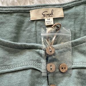 Easel Blousy Tunic Top - NEW with Tags